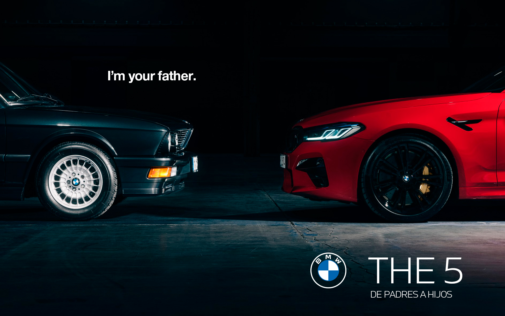 Cartel publicitario BMW M5 con vehículo y campaña de comunicación visual